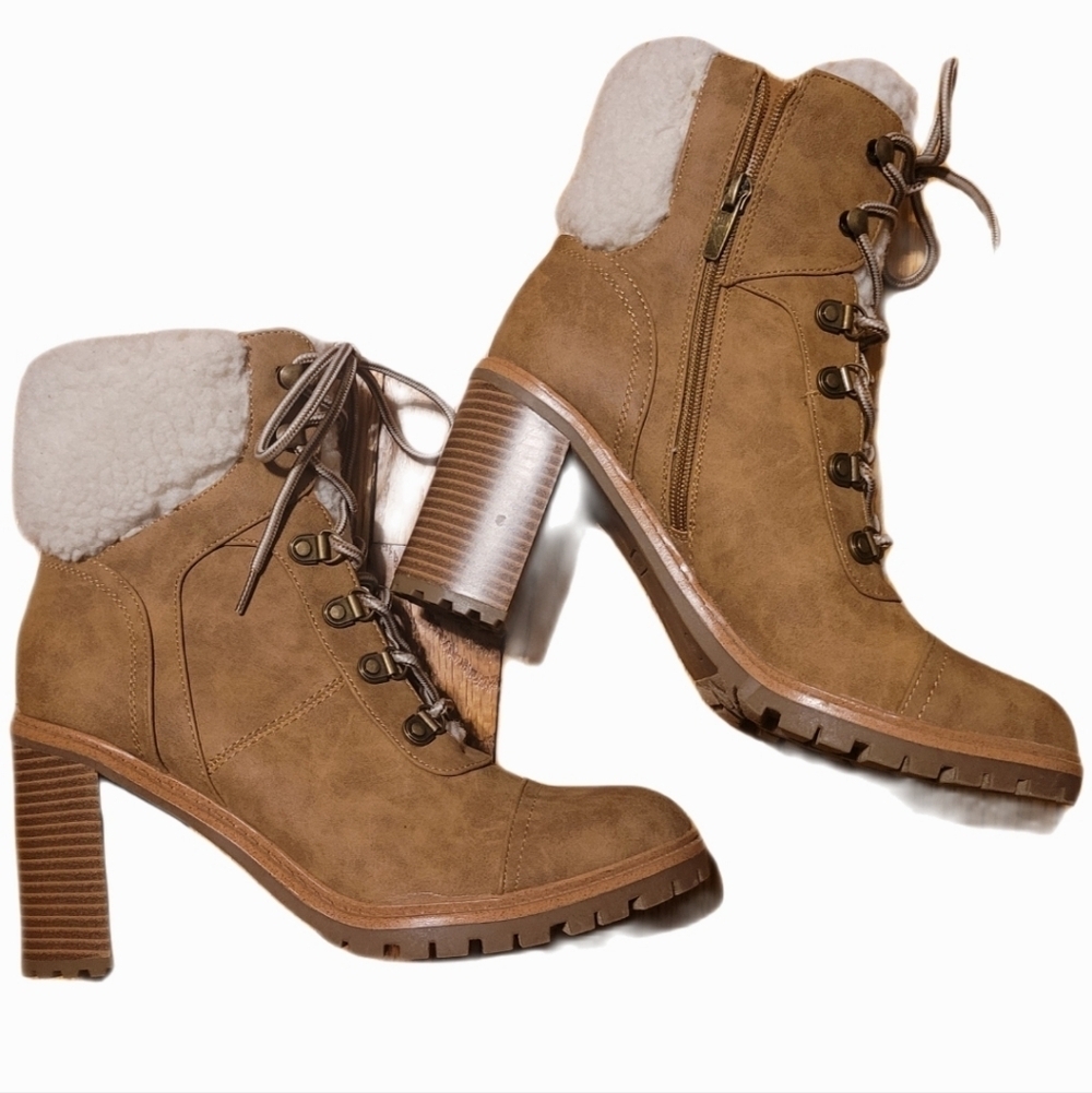 Nine West Penni Tan Chunky Heel Boots with Sherpa Fur Collar And Tongue - Picture 4 of 5
